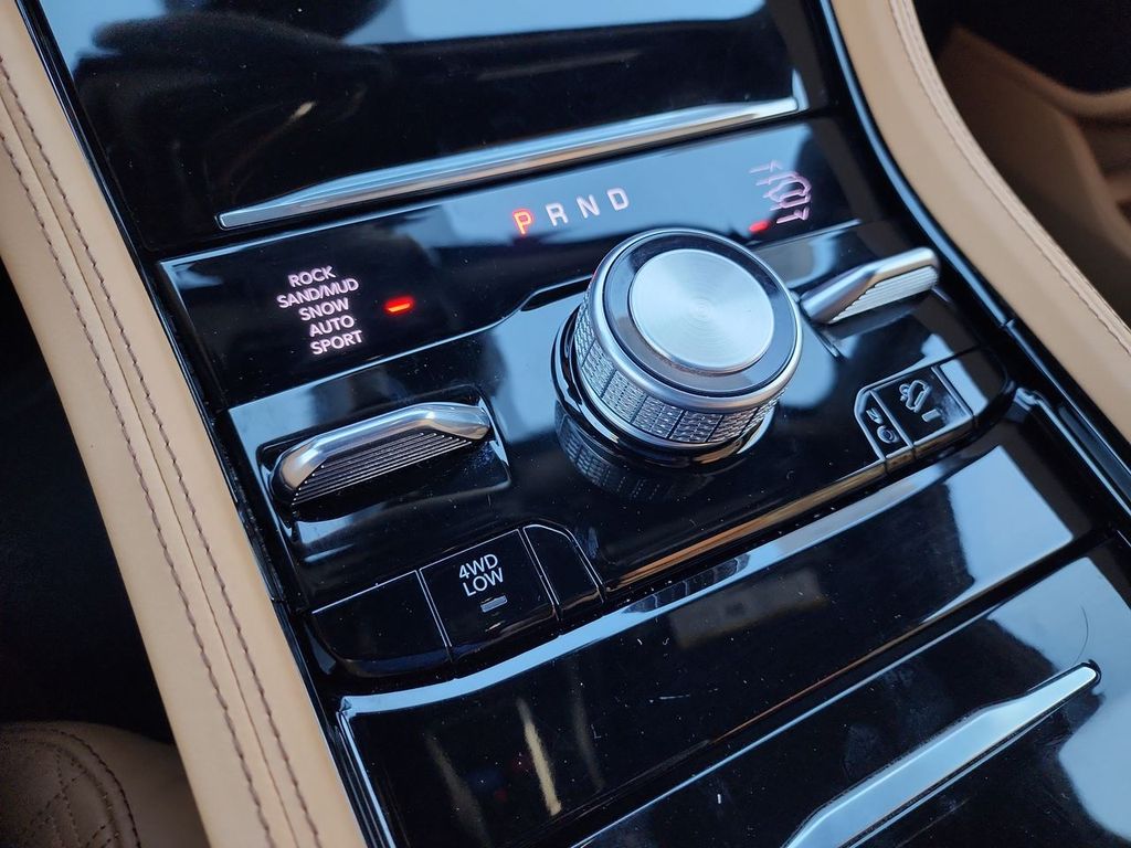 2024 Jeep Grand Cherokee Summit Reserve photo 16