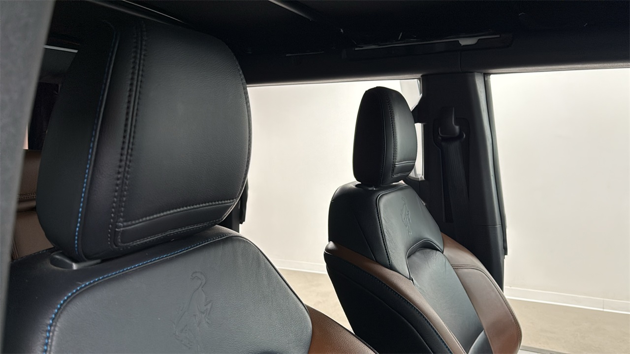 2022 Ford Bronco Outer Banks photo 18