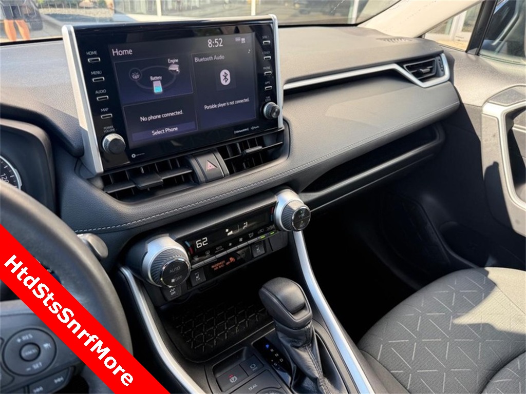 2022 Toyota RAV4 Hybrid XLE photo 25