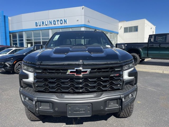 2026 Chevrolet Silverado 1500 ZR2 photo 2