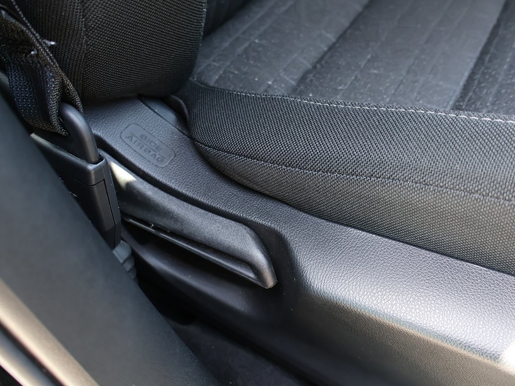 2023 Honda HR-V LX photo 25