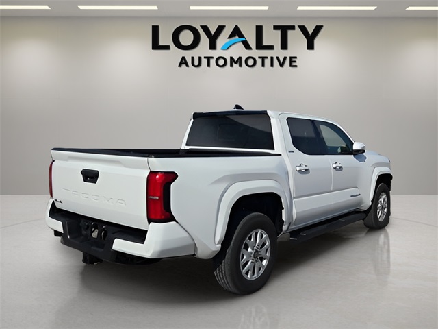 2024 Toyota Tacoma SR5 photo 4