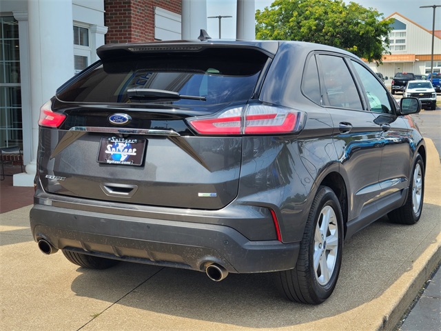 2020 Ford Edge SE photo 4