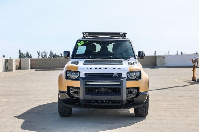 2023 Land Rover Defender 90 X-Dynamic SE photo 2