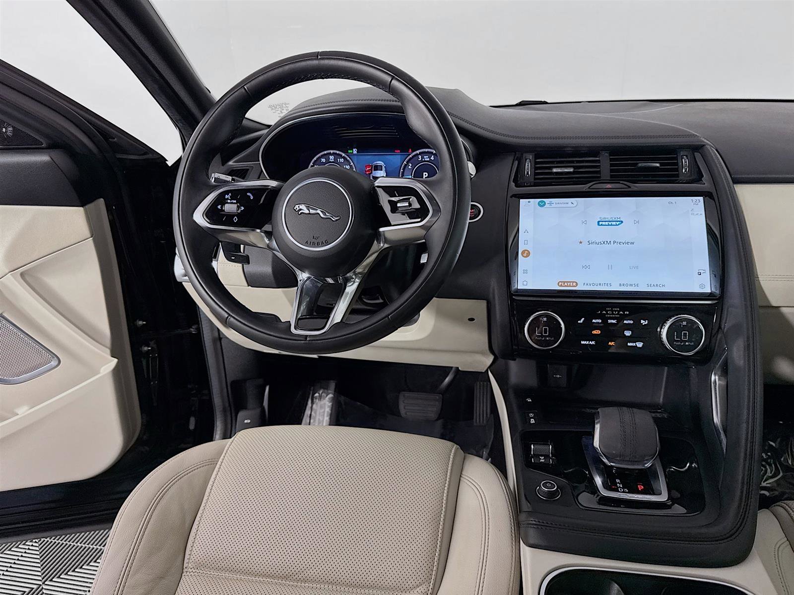 2021 Jaguar E-PACE P250 SE photo 23