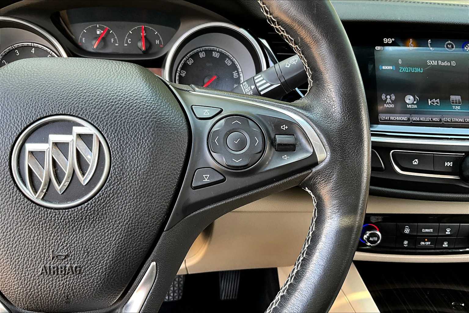 2018 Buick Regal Sportback Preferred II photo 21