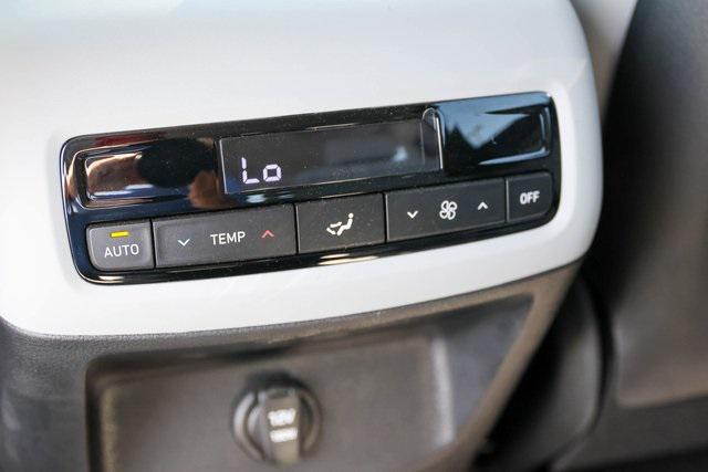 New 2025 White Hyundai SEL FWD image 13