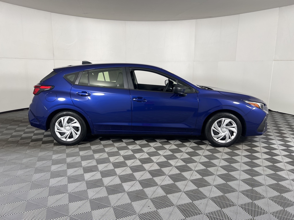 2024 Subaru Impreza Base photo 4