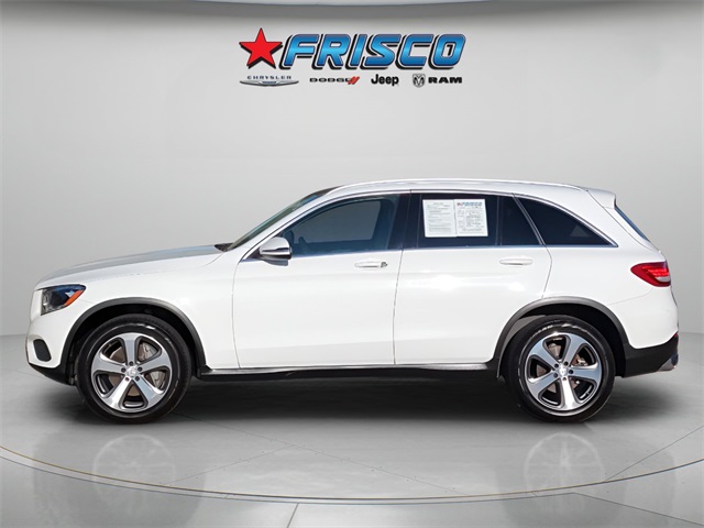 2017 Mercedes Benz GLC 300 4MATIC photo 4