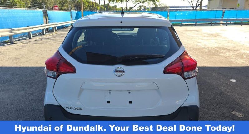 2020 Nissan Kicks S photo 3