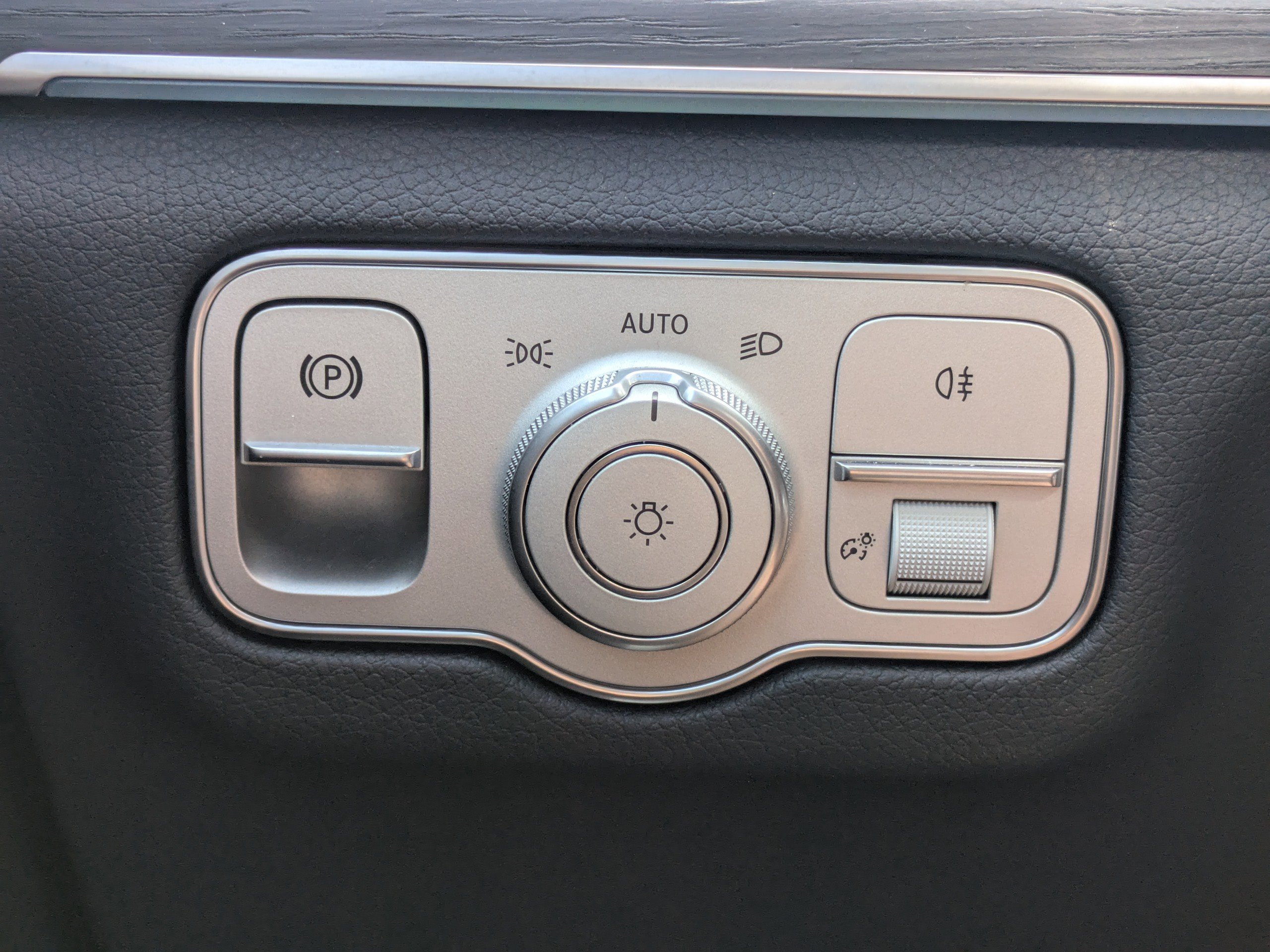 2025 Mercedes Benz GLS 450 4MATIC photo 24