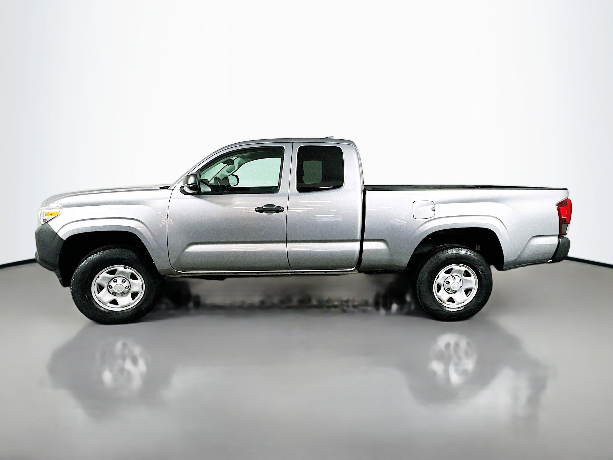 2019 Toyota Tacoma SR 4x4 photo 4