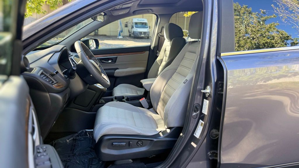 2017 Honda CR-V EX photo 12
