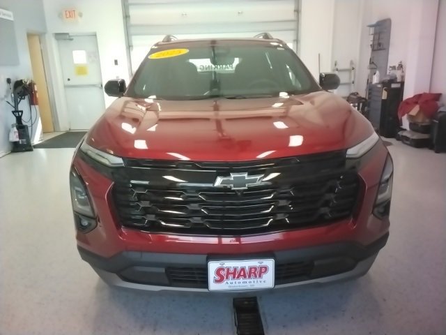2025 Chevrolet Equinox LT photo 4