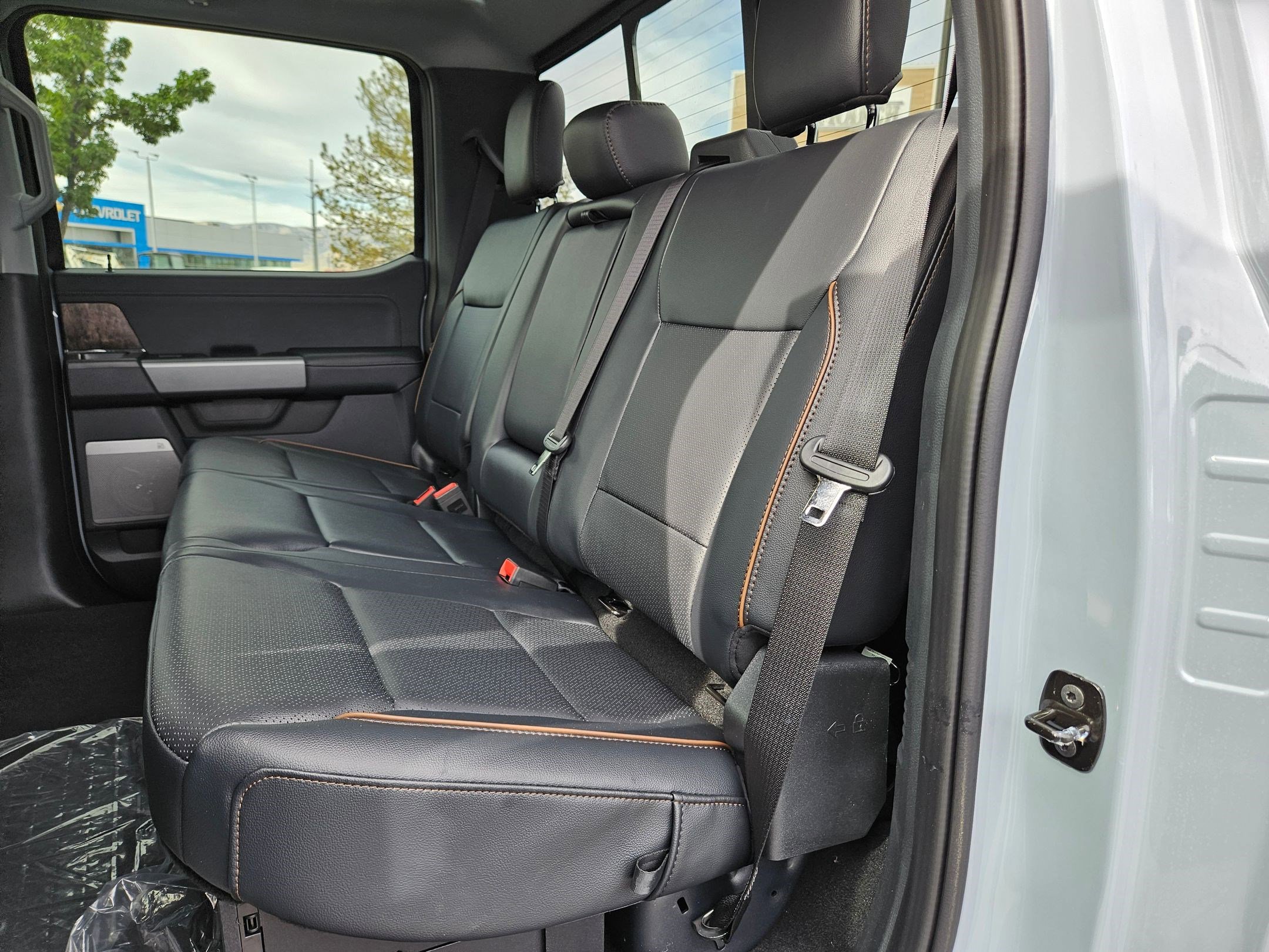 2025 Ford F-350 Lariat photo 12