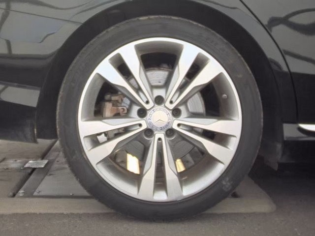 2016 Mercedes Benz C 300 photo 9