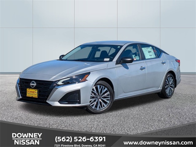 2025 Nissan Altima SV's photo