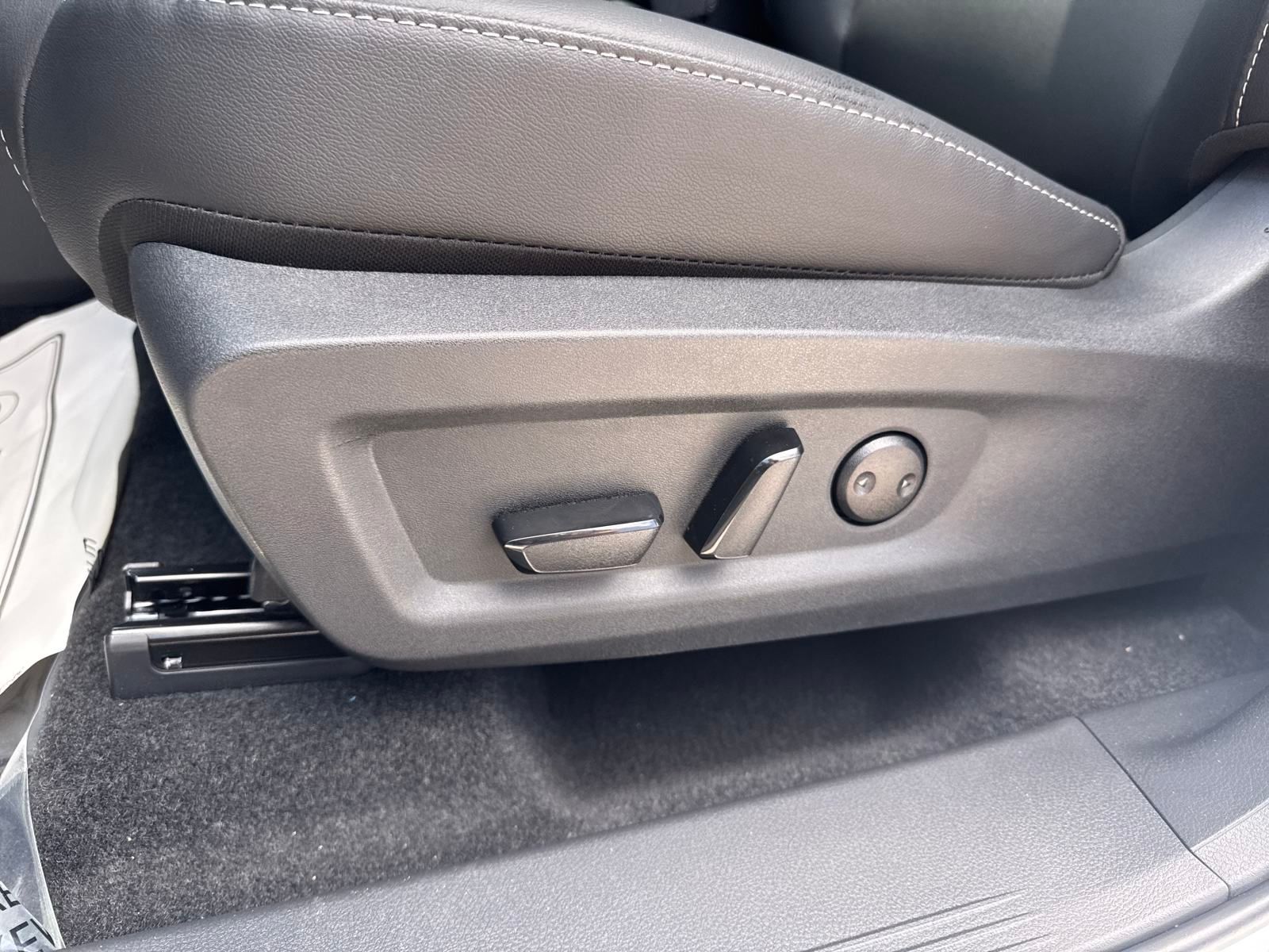 2025 Nissan Murano SL photo 24