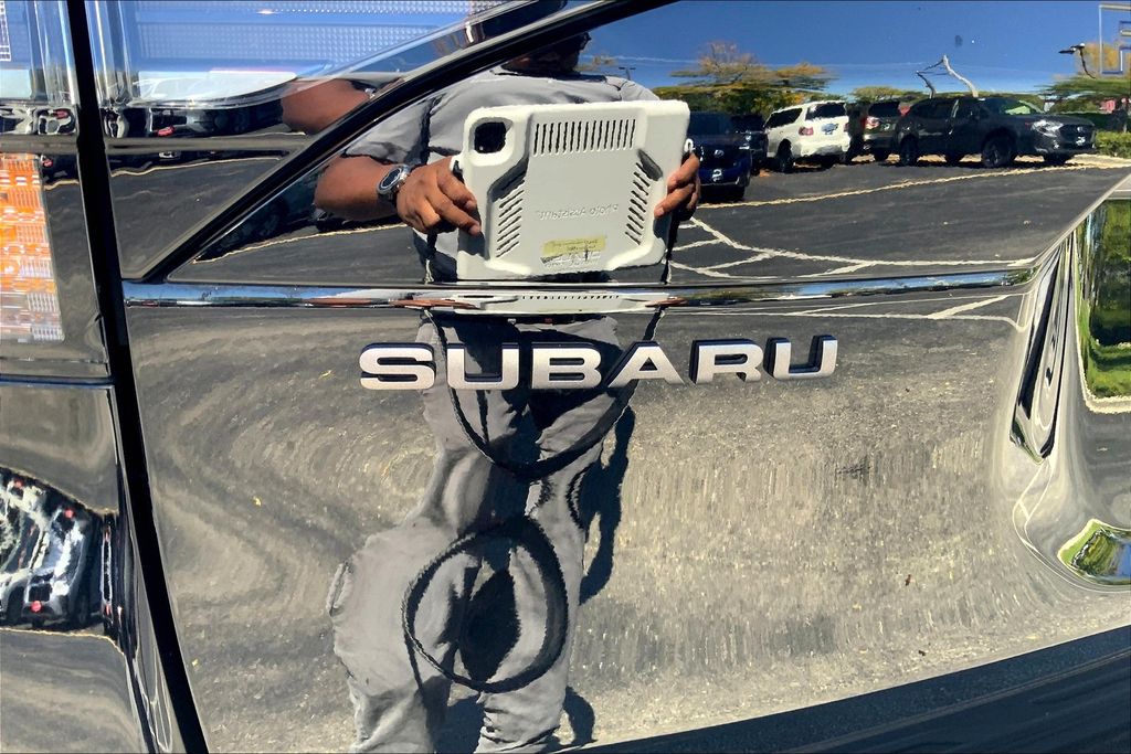 2025 Subaru Forester Premium photo 29