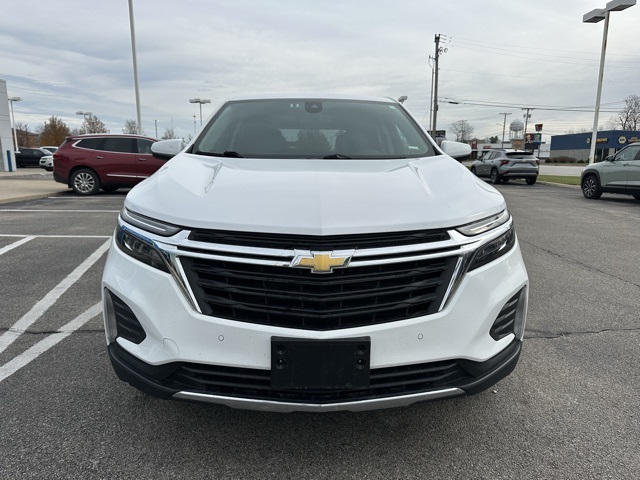 2024 Chevrolet Equinox LT photo 2