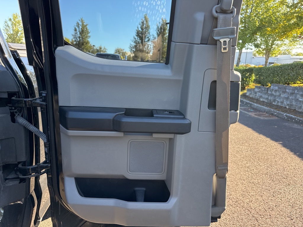 2017 Ford F-150 XL photo 18