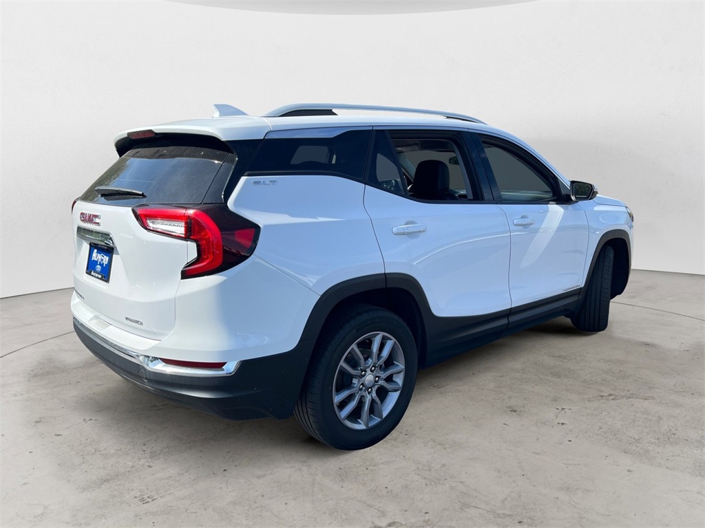 2024 Gmc Terrain SLT photo 3