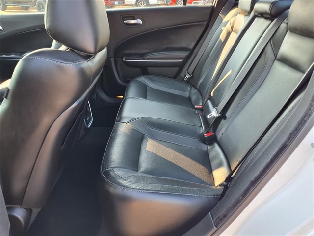 2022 Dodge Charger SXT photo 5