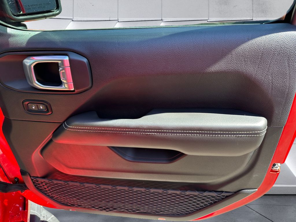 2021 Jeep Gladiator Rubicon photo 15