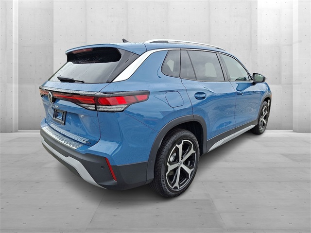 2025 Volkswagen Tiguan SE photo 3