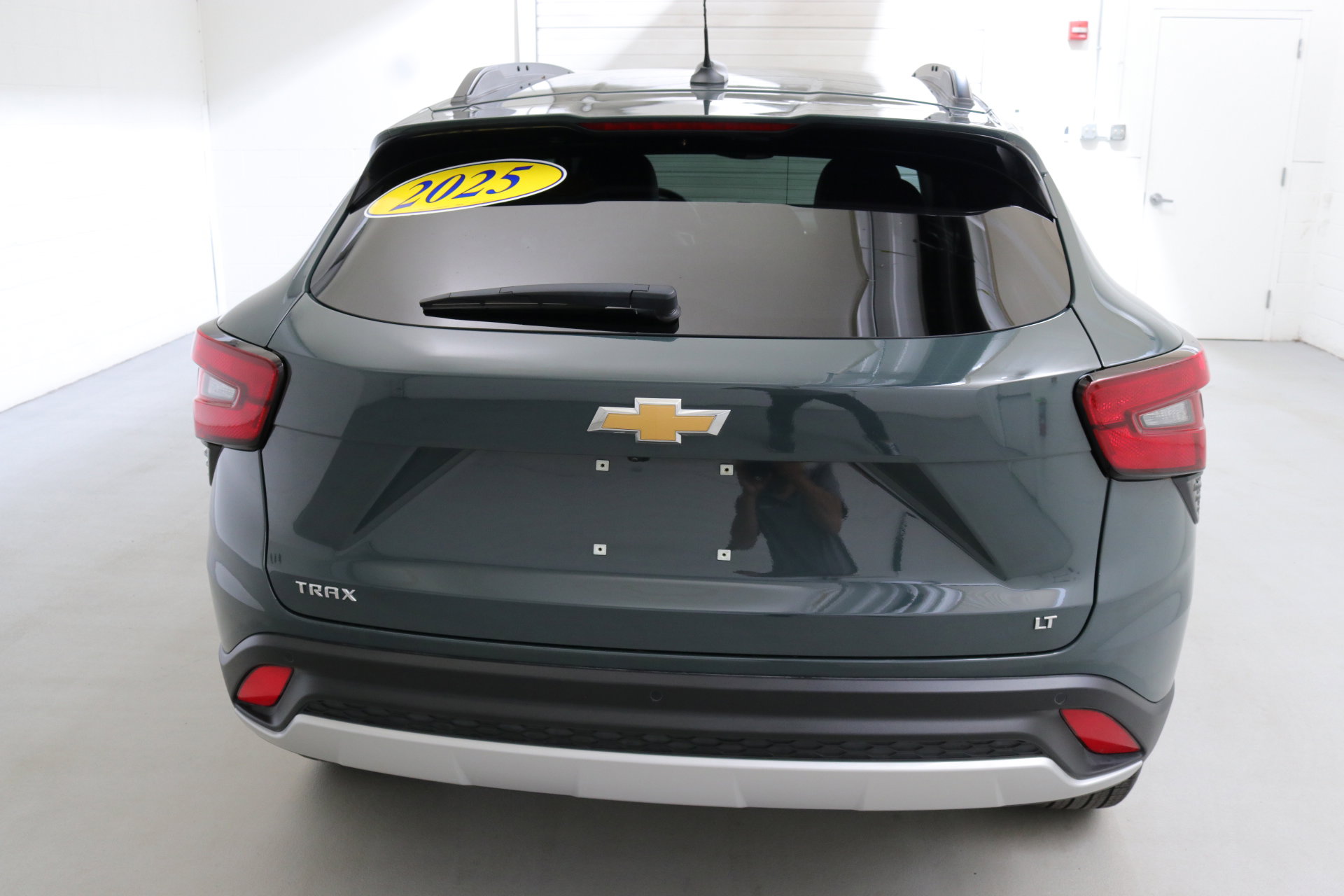 2025 Chevrolet Trax LT photo 4