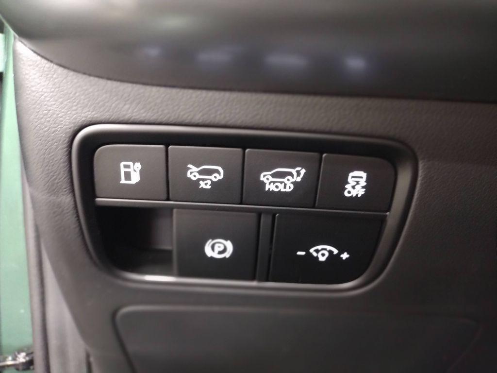 2026 Hyundai Ioniq SEL photo 26