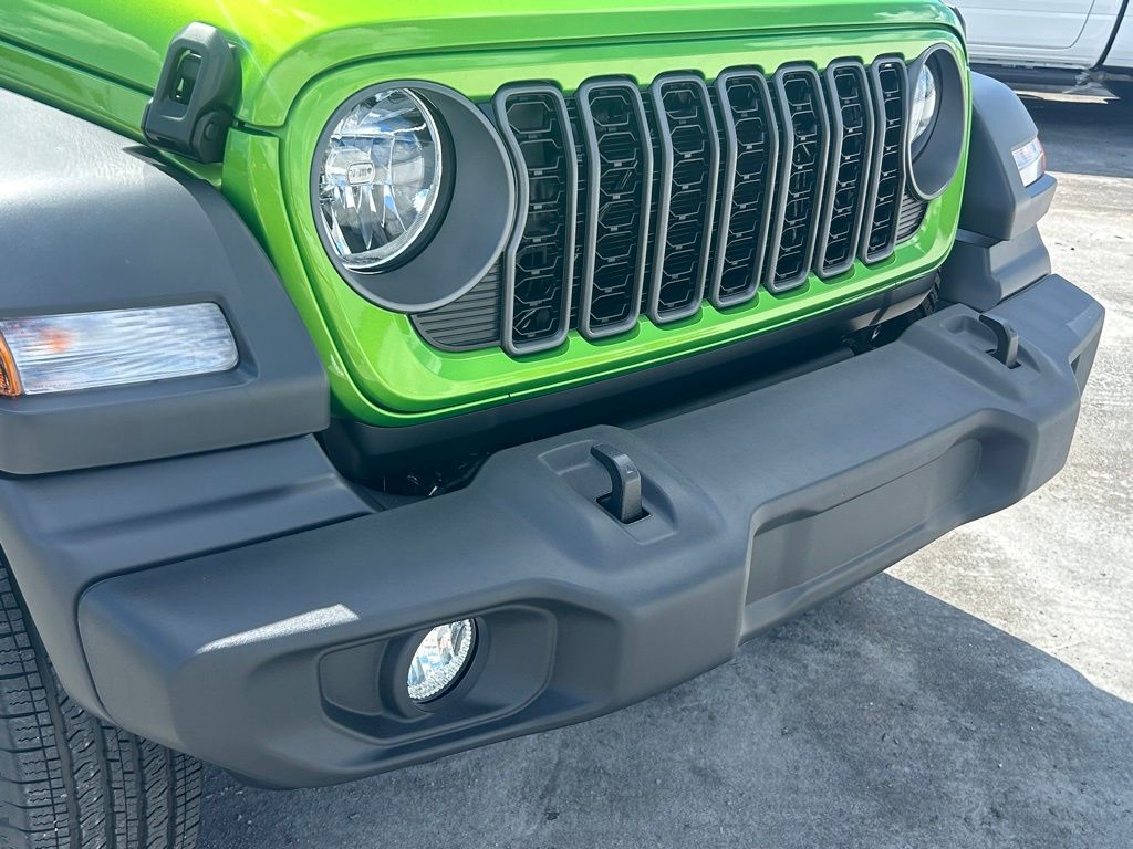 2025 Jeep Wrangler Sport photo 17