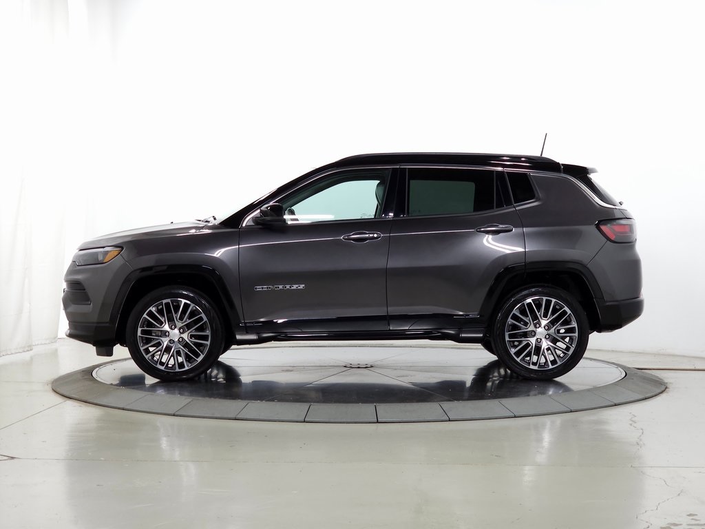 2022 Jeep Compass Limited photo 2