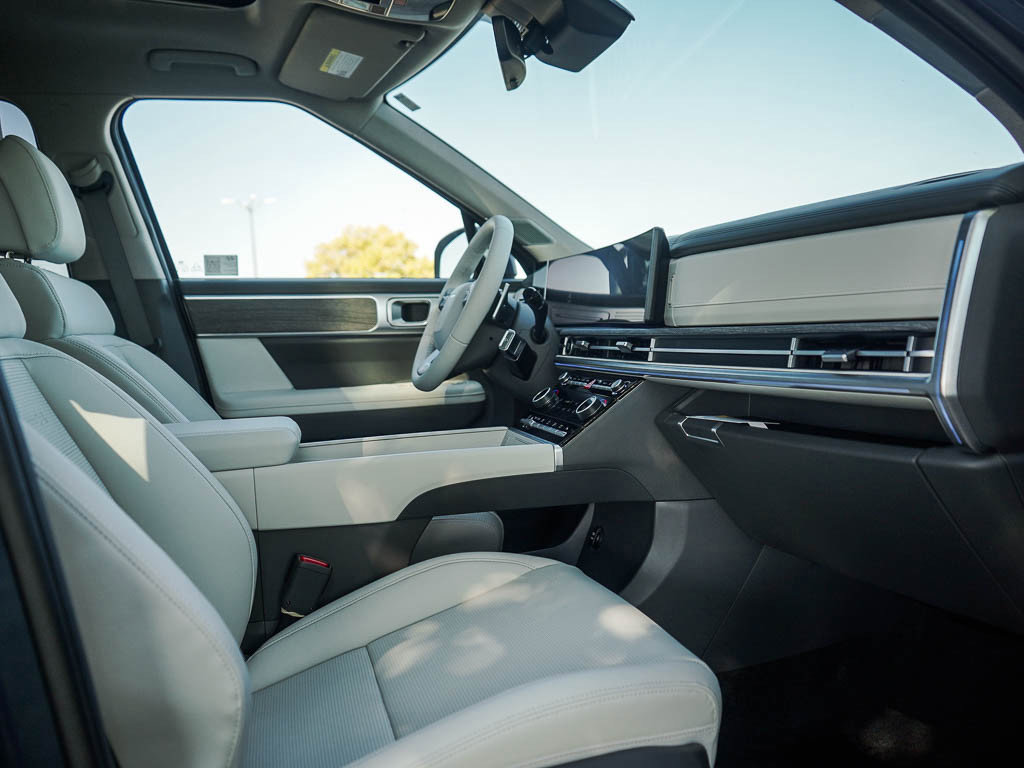 2026 Hyundai Santa Fe Limited photo 9