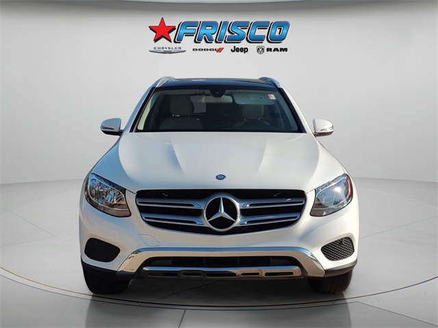 2017 Mercedes Benz GLC 300 4MATIC photo 2