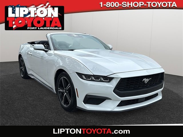 2024 Ford Mustang EcoBoost Premium's photo