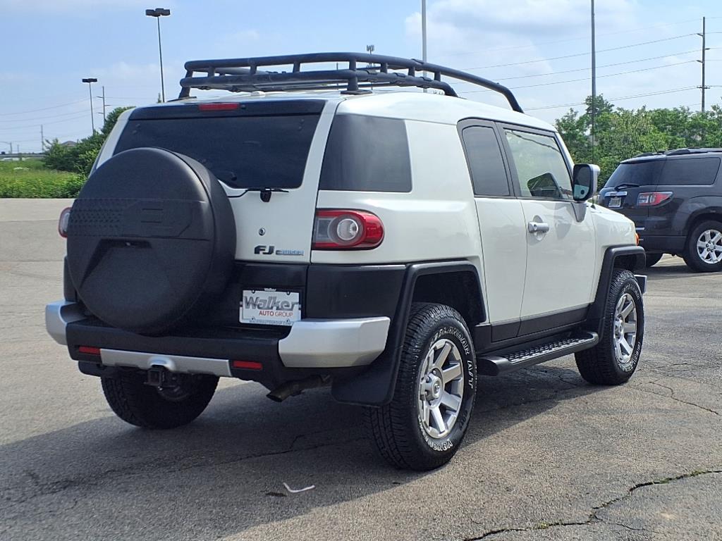 2014 Toyota FJ Cruiser Base photo 3