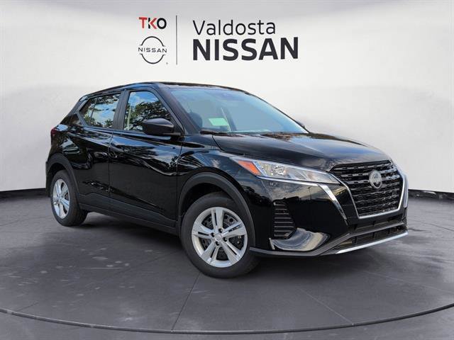 2025 Nissan KICKS PLAY Base's photo