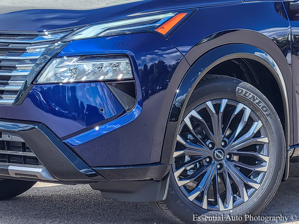 2026 Nissan Rogue Platinum photo 3