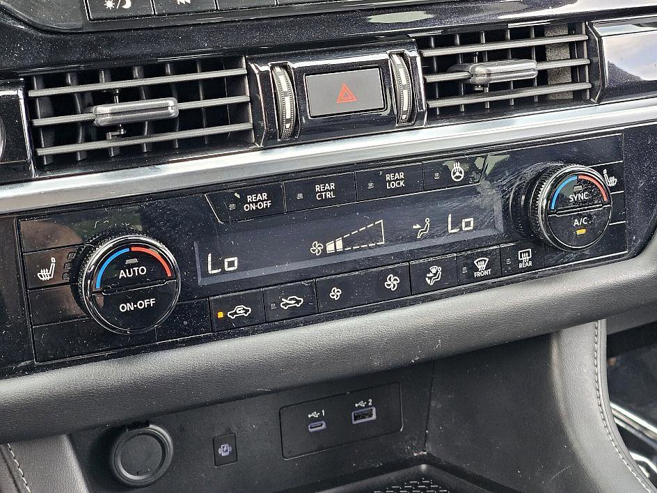 2023 Nissan Pathfinder SL photo 22