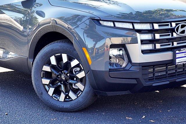 2025 Hyundai Santa Cruz SE photo 3