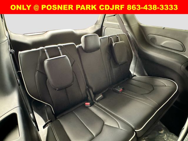 2026 Chrysler Pacifica Limited photo 25