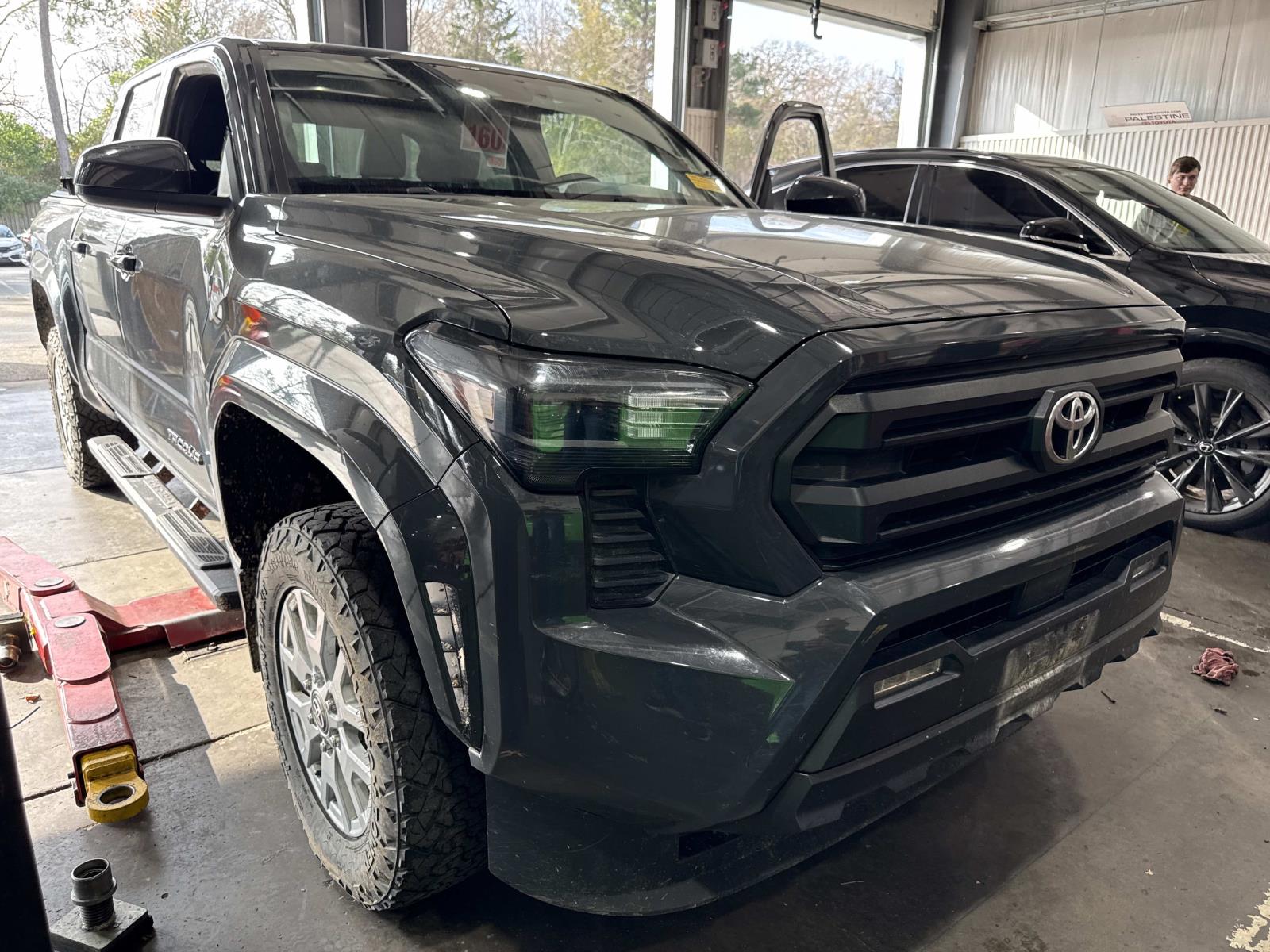 2024 Toyota Tacoma SR5's photo