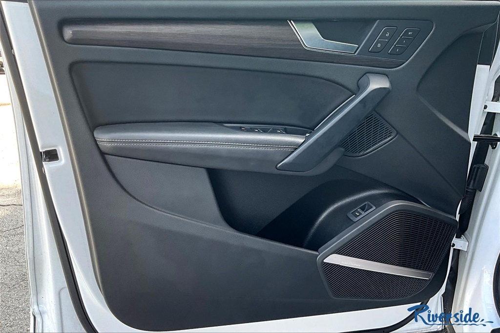 2024 Audi Q5 45 S line Premium photo 17