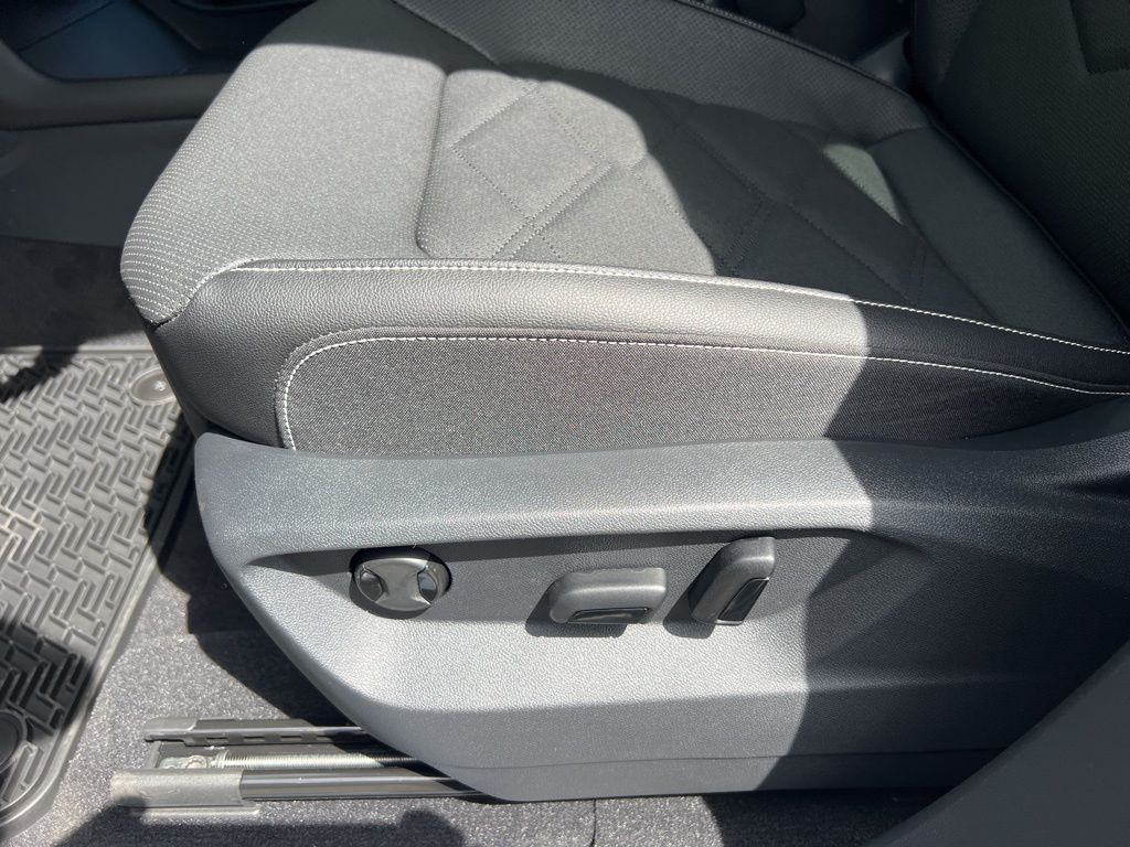 2026 Volkswagen Atlas SE Technology photo 22