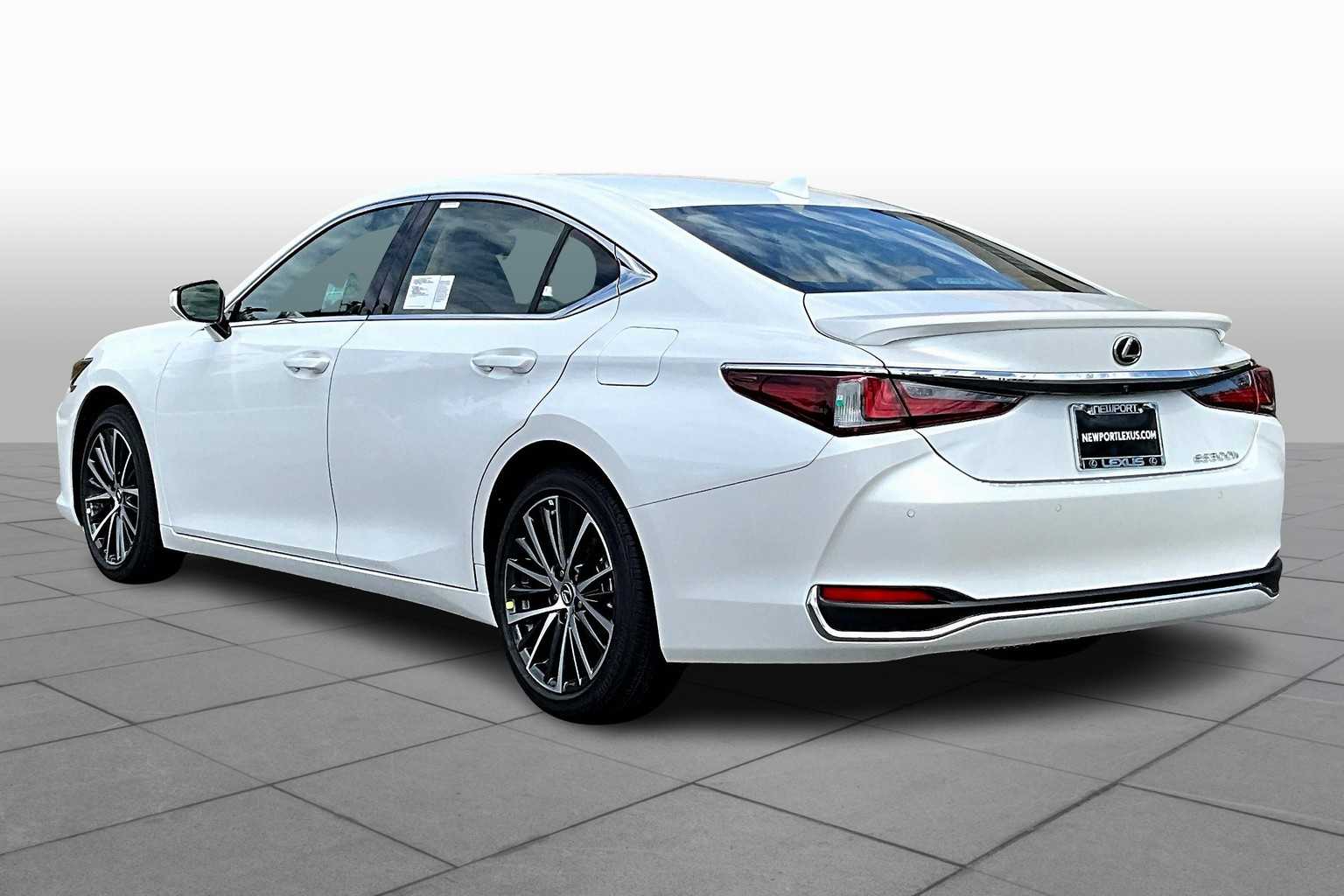 2025 Lexus ES 300h Premium photo 7