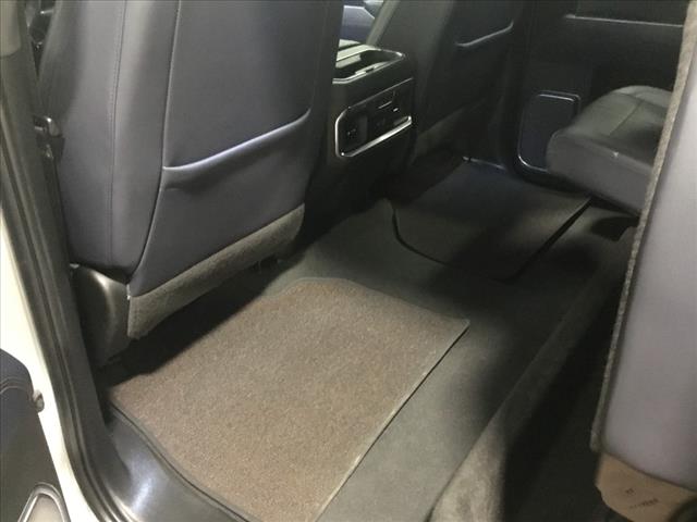 2022 Chevrolet Silverado 1500 High Country photo 20