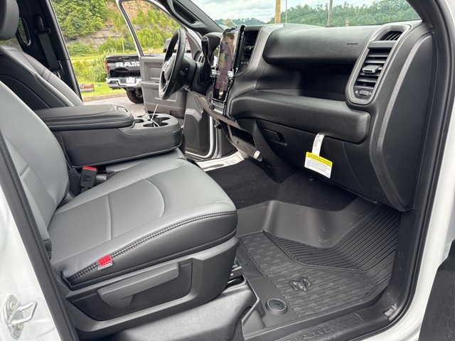 2026 Ram 2500 Tradesman photo 24