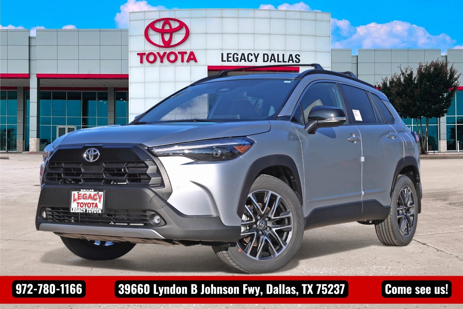 2026 Toyota Corolla Cross XLE's photo