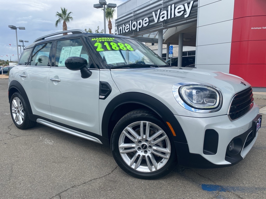 2022 MINI Countryman Base's photo